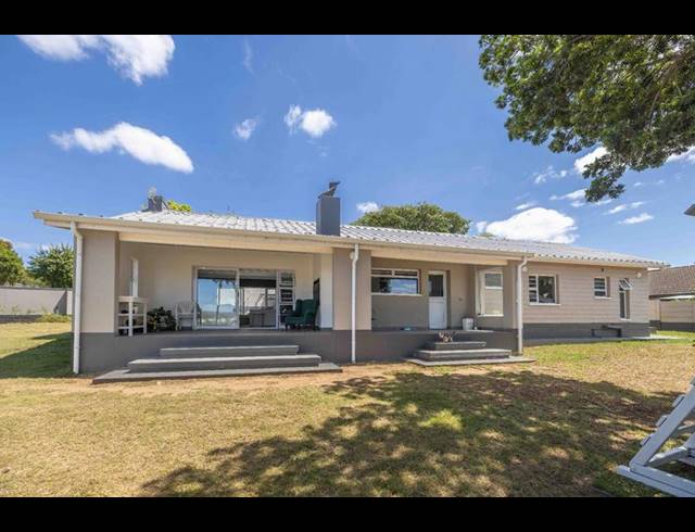 3 BEDROOM HOUSE FOR SALE IN OATLANDS NORTH